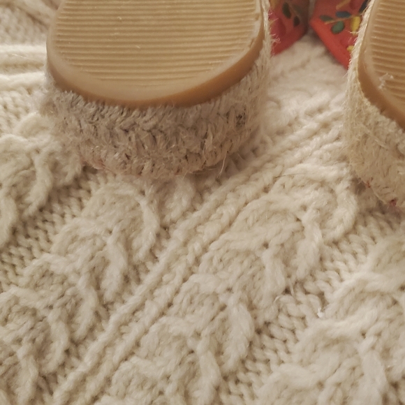 Embroidered espidrill type shoe - Picture 4 of 5